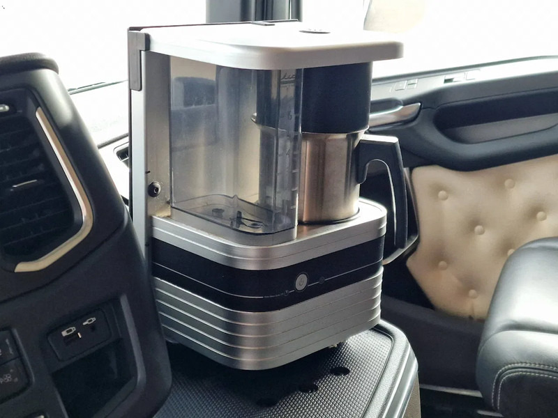 Tractor unit Scania R540 NGS 6x2 - Retarder - Full air - 3.95 WB - Custom interior: picture 17