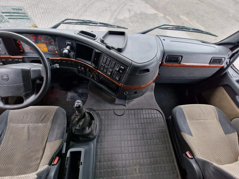 Tractor unit Volvo FH 13.440 Globetrotter XL 4x2 - Manual gearbox - Euro 5 - Low KM: picture 13