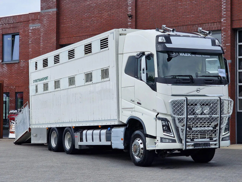 Volvo FH 16.750 6x6/6x4 - Only chassis - VEB + - Full air - Cab chassis truck: picture 1 Volvo FH 16.750 6x6/6x4 - Only chassis - VEB + - Full air - Cab chassis truck: picture 1