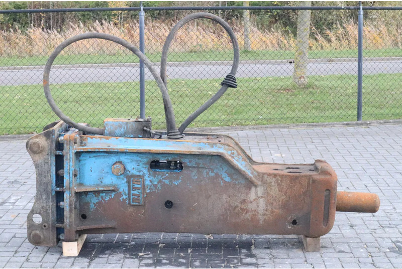 Beilite HAMMER | S70 | 18 TO 26 TON | HYDRAULIC BREAKER - Attachment for Construction machinery: picture 1 Beilite HAMMER | S70 | 18 TO 26 TON | HYDRAULIC BREAKER - Attachment for Construction machinery: picture 1