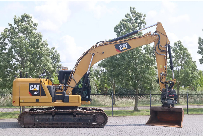Caterpillar 323 07A | ROTOTILT | GPS NOVATRON | OILQUICK | FULL OPTION - Crawler excavator: picture 4 Caterpillar 323 07A | ROTOTILT | GPS NOVATRON | OILQUICK | FULL OPTION - Crawler excavator: picture 4
