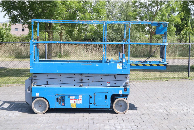 Genie GS-2032 | 8 METER | 363 KG - Scissor lift: picture 4 Genie GS-2032 | 8 METER | 363 KG - Scissor lift: picture 4