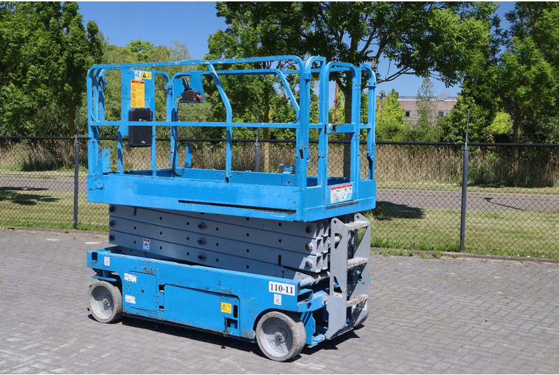 Genie GS-2646 | 10 METER | 454 KG - Scissor lift: picture 2 Genie GS-2646 | 10 METER | 454 KG - Scissor lift: picture 2