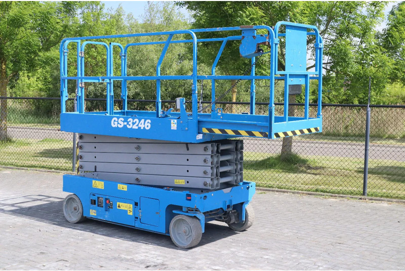 Genie GS-3246 | 12 METER | 318 KG - Scissor lift: picture 5 Genie GS-3246 | 12 METER | 318 KG - Scissor lift: picture 5