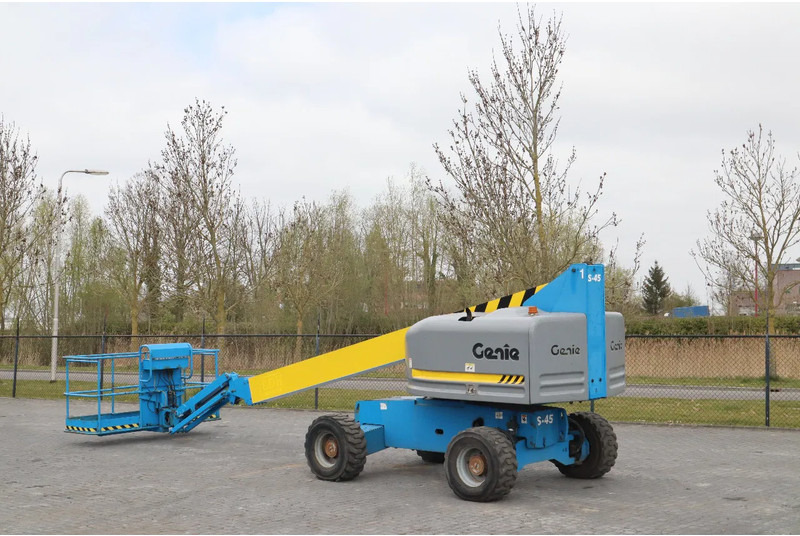 Genie S-45 | 15.7 METER | 227 KG | GOOD CONDITION - Telescopic boom: picture 3 Genie S-45 | 15.7 METER | 227 KG | GOOD CONDITION - Telescopic boom: picture 3