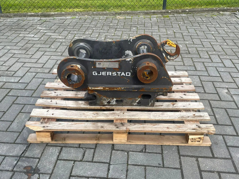 Gjerstad G60 | KM60 | S60 | HYDRAULIC QUICK COUPLER | M318F - Quick coupler for Construction machinery: picture 2 Gjerstad G60 | KM60 | S60 | HYDRAULIC QUICK COUPLER | M318F - Quick coupler for Construction machinery: picture 2