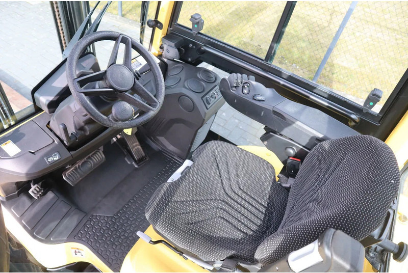 Leasing of Hyster H2.5 A | BOOM SUSPENSION | SIDESHIFT | FORK EXTENTIONS | FORK POSITIONERS Hyster H2.5 A | BOOM SUSPENSION | SIDESHIFT | FORK EXTENTIONS | FORK POSITIONERS: picture 16