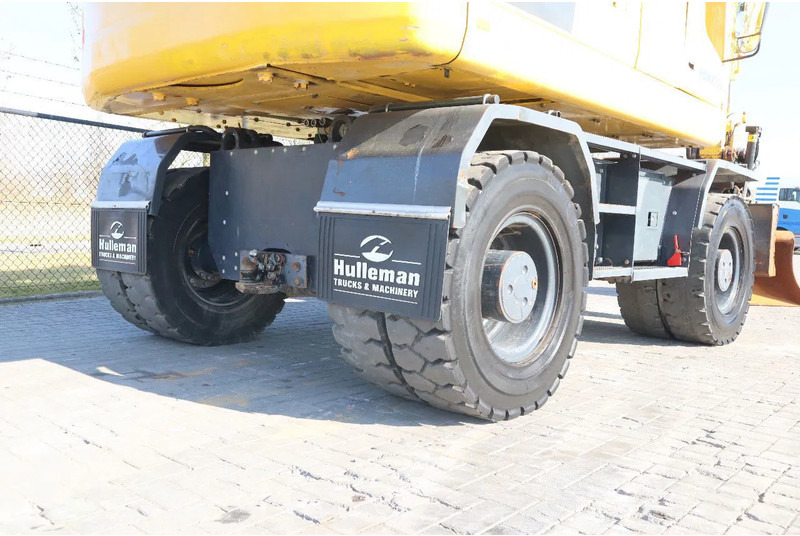 Leasing of Komatsu PW160-11 | ENGCON TILTROTATOR | BUCKET | TRAILER HYDR. Komatsu PW160-11 | ENGCON TILTROTATOR | BUCKET | TRAILER HYDR.: picture 10