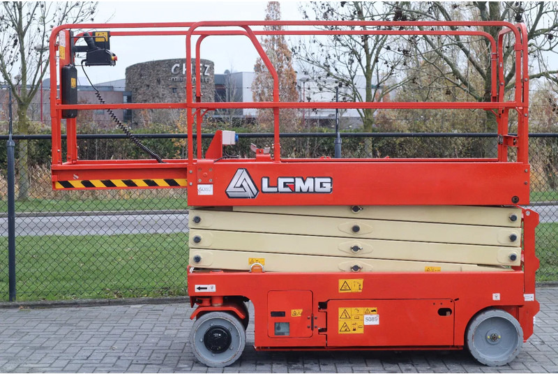 LGMG AS0808E | 10 METER | 230 KG - Scissor lift: picture 4 LGMG AS0808E | 10 METER | 230 KG - Scissor lift: picture 4