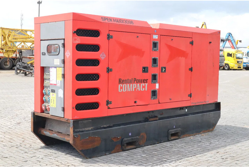 SDMO R275 C3 | 275 KVA | 400 V - Generator set: picture 5 SDMO R275 C3 | 275 KVA | 400 V - Generator set: picture 5