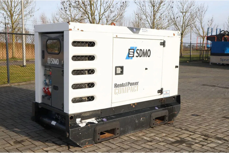 SDMO R44C3 | 44 KVA | GOOD WORKING - Generator set: picture 3 SDMO R44C3 | 44 KVA | GOOD WORKING - Generator set: picture 3