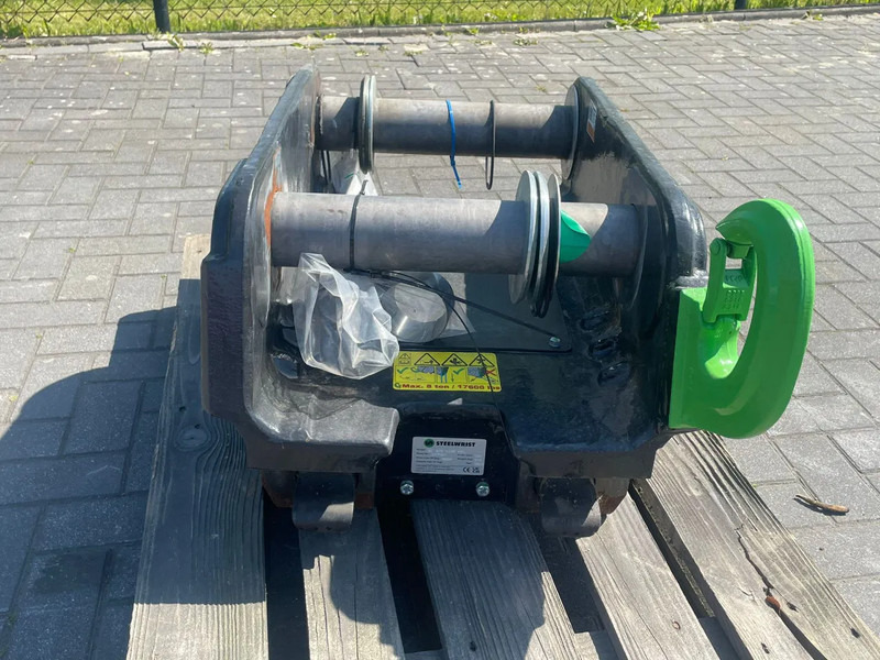 STEELWRIST QC S70 WIDE FPL | NEW / UNUSED | QUICK COUPLER | SNELWISSEL - Quick coupler: picture 2 STEELWRIST QC S70 WIDE FPL | NEW / UNUSED | QUICK COUPLER | SNELWISSEL - Quick coupler: picture 2