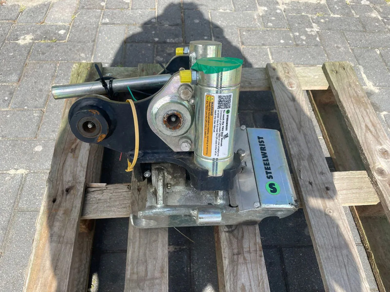 STEELWRIST TMX S30 -180HA | TILT QUICKCOUPLER | TILTING COUPLER | NEW - Tiltrotator for Construction machinery: picture 2 STEELWRIST TMX S30 -180HA | TILT QUICKCOUPLER | TILTING COUPLER | NEW - Tiltrotator for Construction machinery: picture 2
