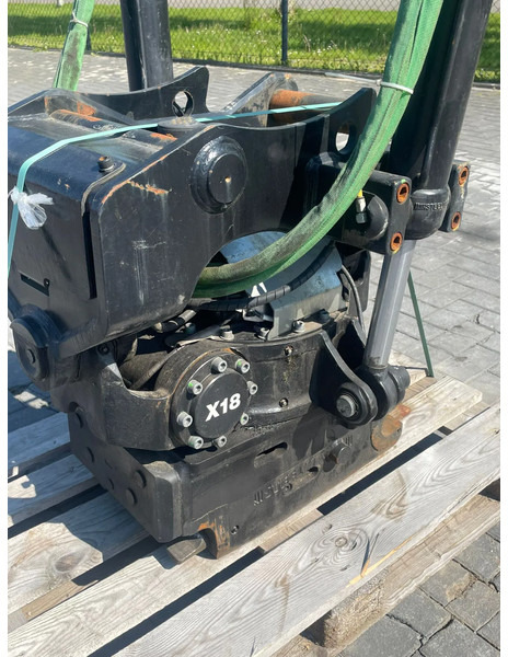 STEELWRIST X18 SQ60-5 | S60 | OILQUICK SYSTEM | CLS - Tiltrotator for Construction machinery: picture 4 STEELWRIST X18 SQ60-5 | S60 | OILQUICK SYSTEM | CLS - Tiltrotator for Construction machinery: picture 4