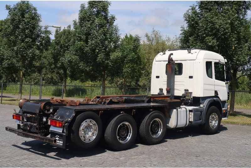 Scania P124-420 | 8X4 | HOOKLIFT | MANUAL | BIG AXLES | EURO 3 - Hook lift truck: picture 5 Scania P124-420 | 8X4 | HOOKLIFT | MANUAL | BIG AXLES | EURO 3 - Hook lift truck: picture 5
