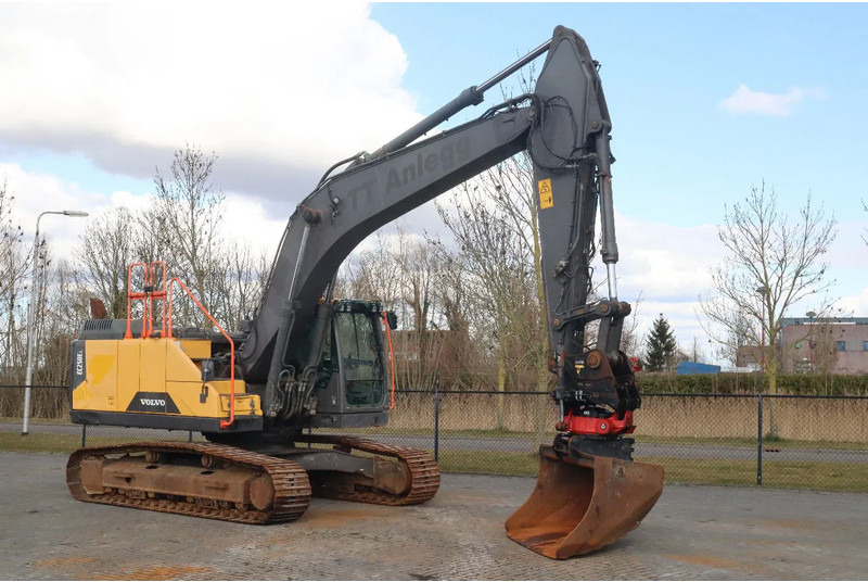 Volvo EC250EL | EC 250 EL | ROTOTILT | BUCKET - Crawler excavator: picture 5 Volvo EC250EL | EC 250 EL | ROTOTILT | BUCKET - Crawler excavator: picture 5