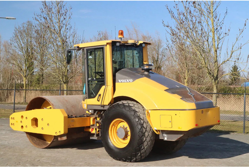 Volvo SD160 B | VOLVO PILOT | AIRCO | LOW HOURS - Roller: picture 3 Volvo SD160 B | VOLVO PILOT | AIRCO | LOW HOURS - Roller: picture 3
