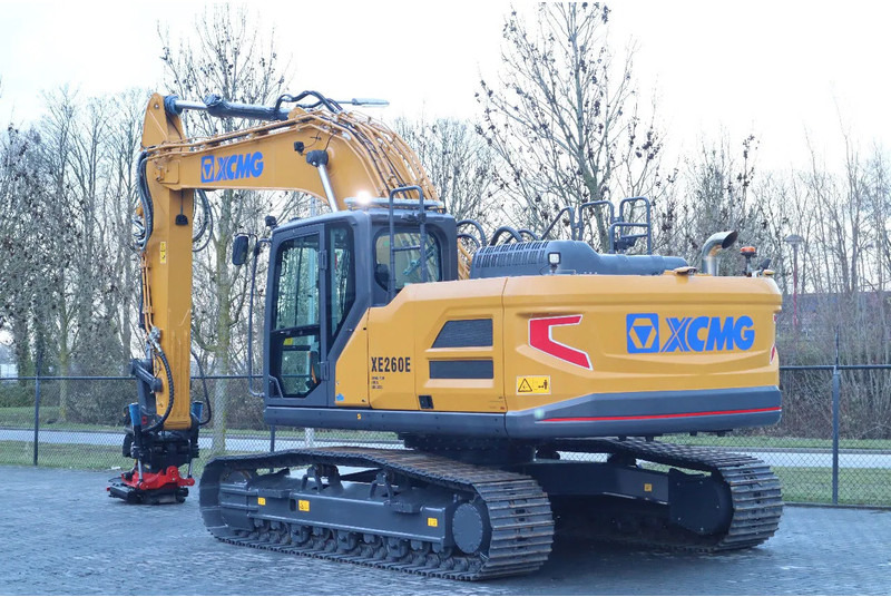 XCMG XE260E | ROTOTILT R8 | CUMMINS STAGE V | EC250 | SY265 | 326 - Crawler excavator: picture 3 XCMG XE260E | ROTOTILT R8 | CUMMINS STAGE V | EC250 | SY265 | 326 - Crawler excavator: picture 3