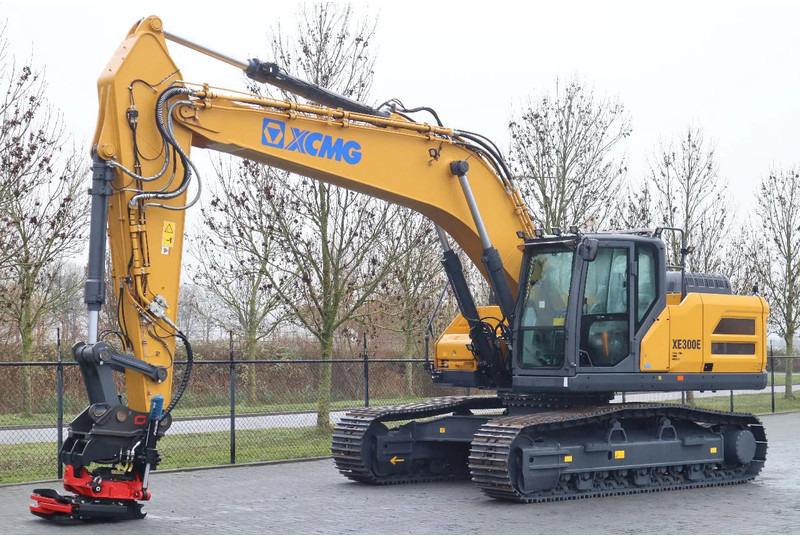 XCMG XE300E | ROTOTILT R8 | CE | CUMMINS STAGE V | EC300 | SY305 | 330 - Crawler excavator: picture 2 XCMG XE300E | ROTOTILT R8 | CE | CUMMINS STAGE V | EC300 | SY305 | 330 - Crawler excavator: picture 2