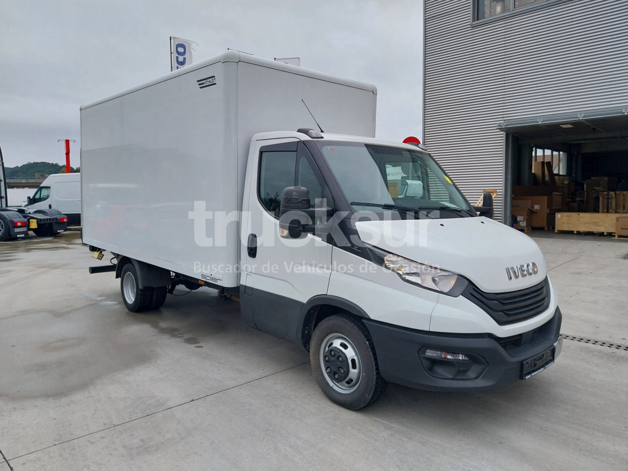 IVECO DAILY 35C16H - Box van: picture 3 IVECO DAILY 35C16H - Box van: picture 3