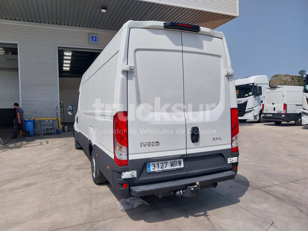IVECO DAILY 35S16 16M3 - Box van: picture 4 IVECO DAILY 35S16 16M3 - Box van: picture 4
