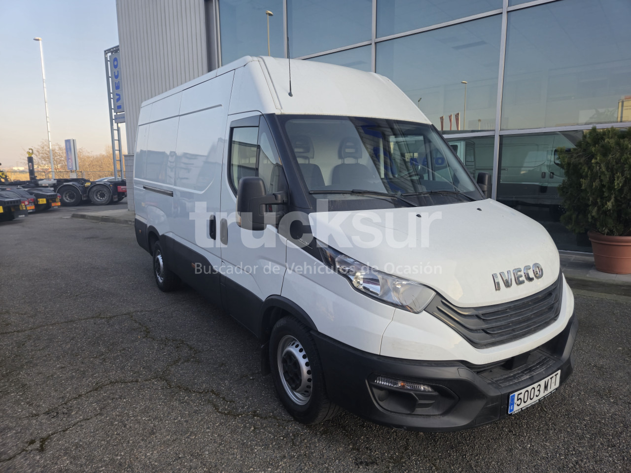 IVECO DAILY 35S16V 12M3 - Box van: picture 3 IVECO DAILY 35S16V 12M3 - Box van: picture 3