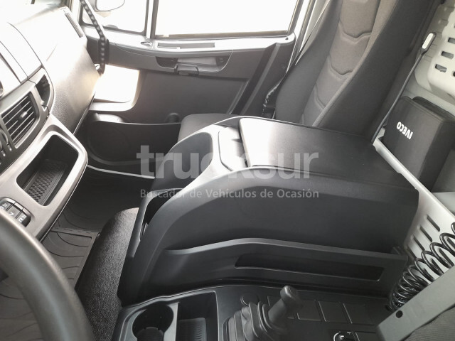 Curtainsider truck IVECO EUROCARGO 140E 250: picture 7