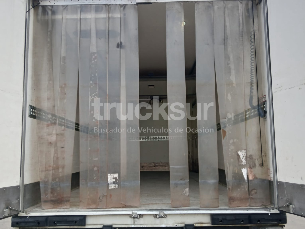 RENAULT D13.240 - Refrigerator truck: picture 5 RENAULT D13.240 - Refrigerator truck: picture 5