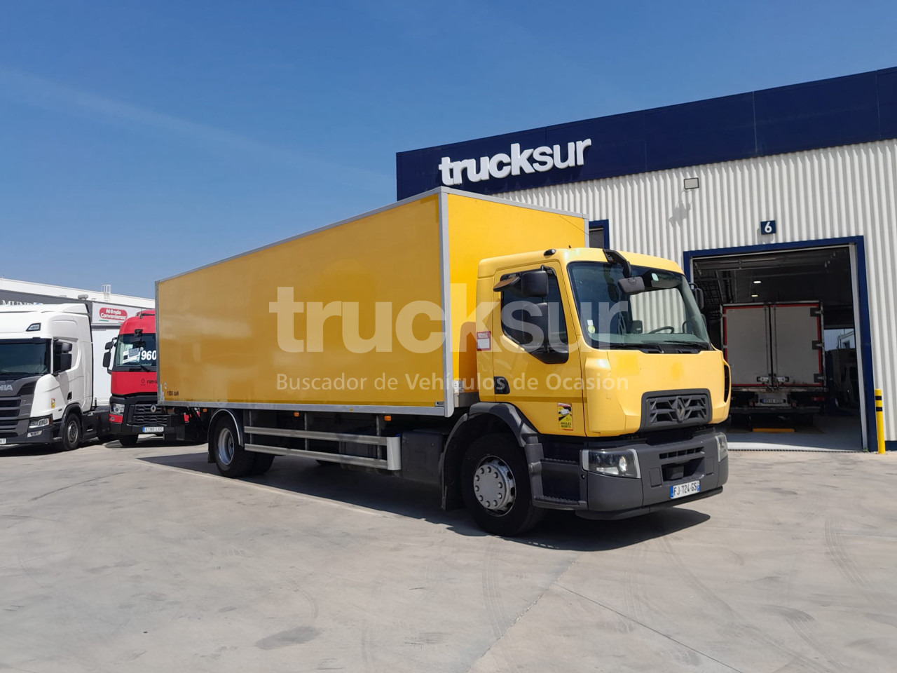 RENAULT D280.18 21P - Box truck: picture 2 RENAULT D280.18 21P - Box truck: picture 2