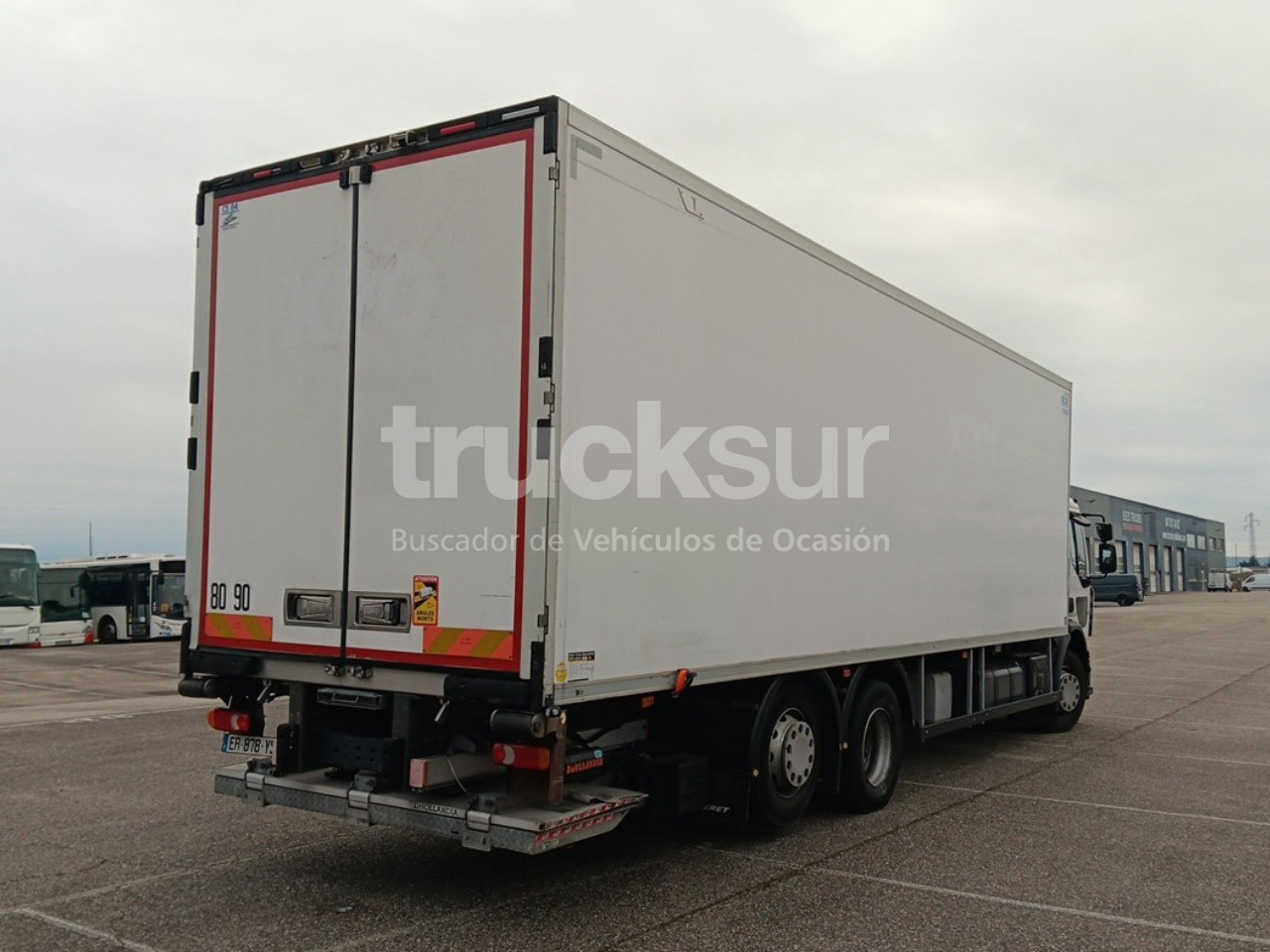 RENAULT D320 ejes 6x2*4 - Refrigerator truck: picture 5 RENAULT D320 ejes 6x2*4 - Refrigerator truck: picture 5