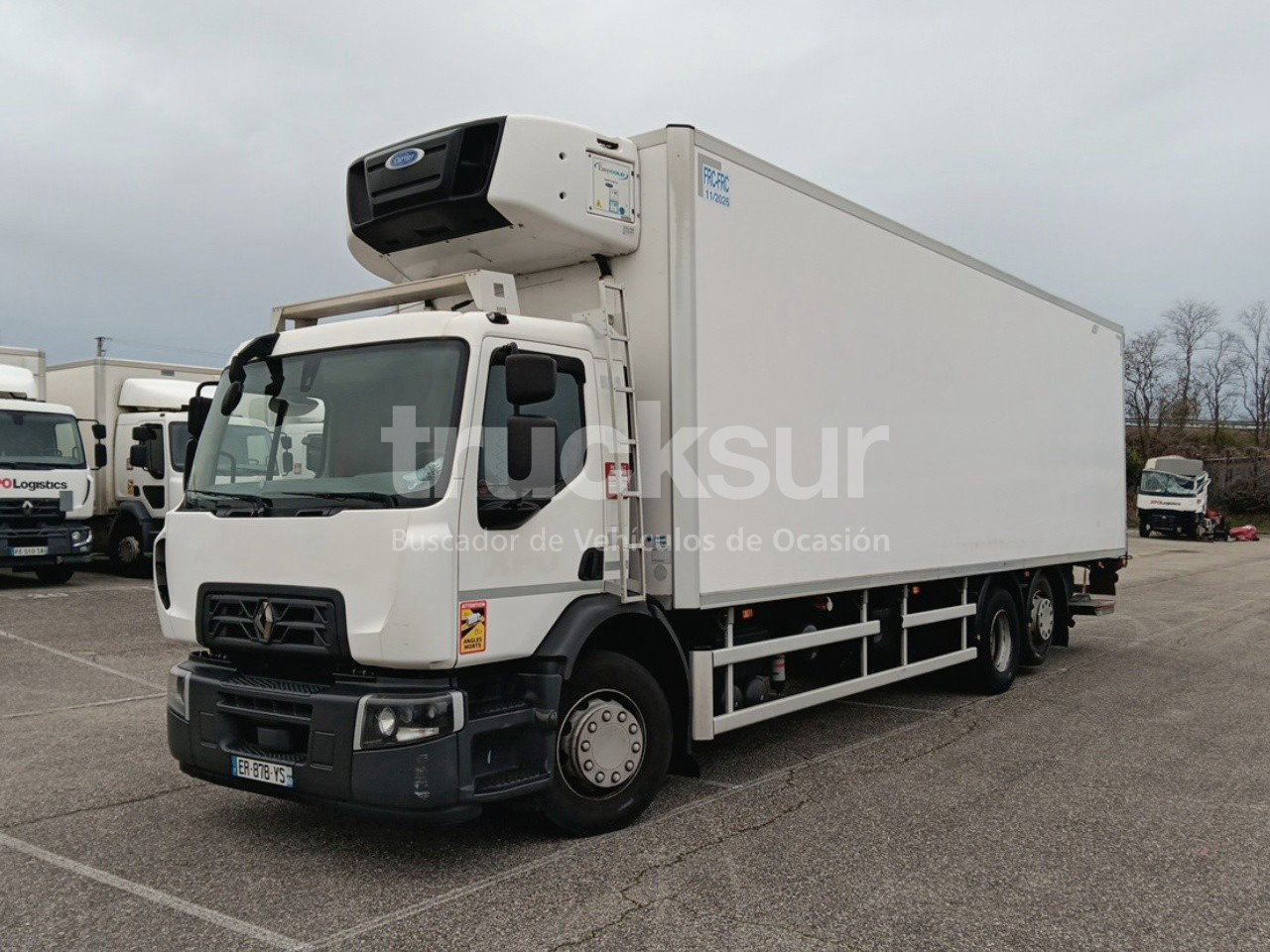 RENAULT D320 ejes 6x2*4 - Refrigerator truck: picture 1 RENAULT D320 ejes 6x2*4 - Refrigerator truck: picture 1