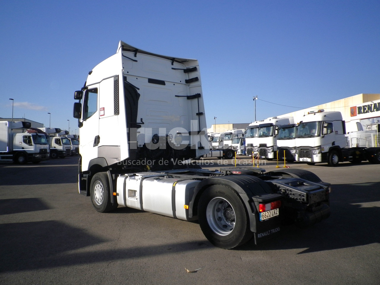 RENAULT T520 HIGH SLEEPER CAB - Tractor unit: picture 4 RENAULT T520 HIGH SLEEPER CAB - Tractor unit: picture 4