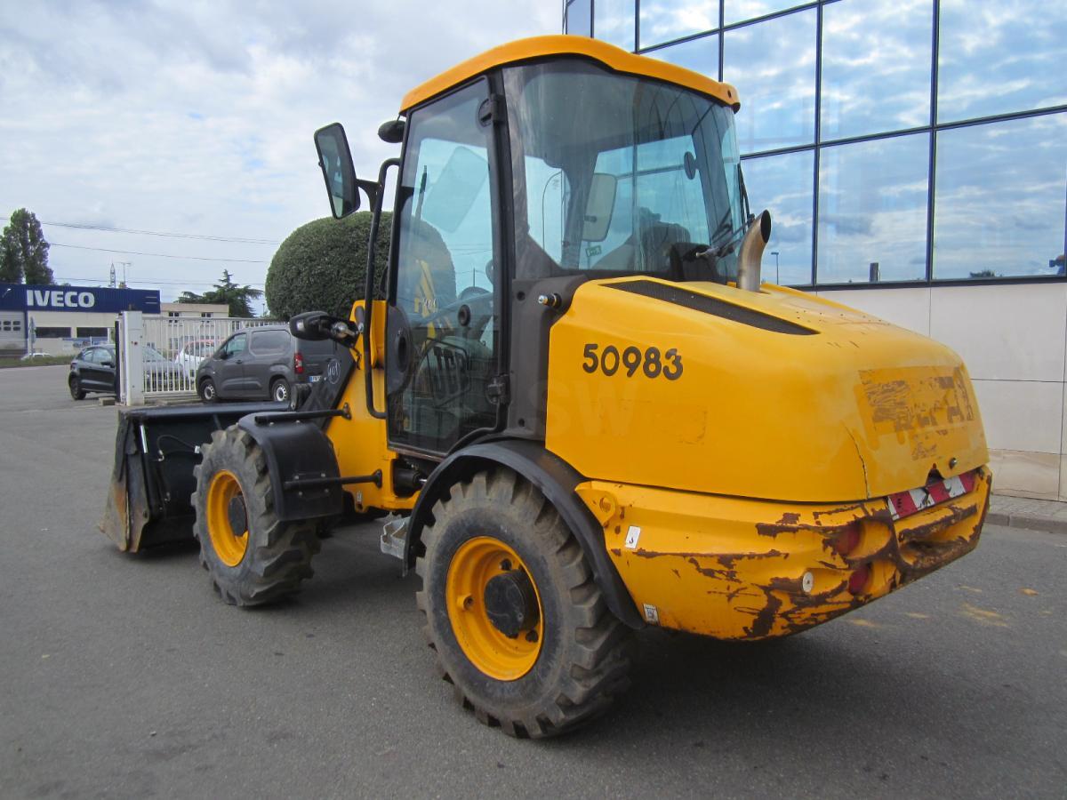 Wheel loader Jcb 406: picture 8