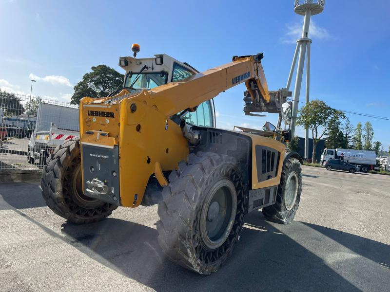Liebherr - Rough terrain forklift: picture 3 Liebherr - Rough terrain forklift: picture 3