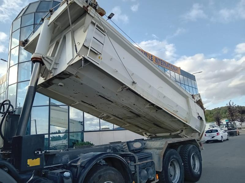 Renault Kerax 410 DXI - Tipper: picture 5 Renault Kerax 410 DXI - Tipper: picture 5