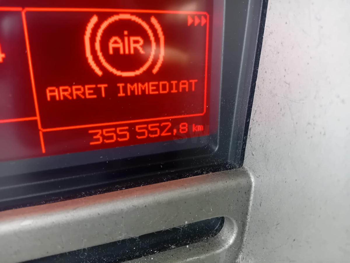 Renault Premium 430 DXI - Tractor unit: picture 5 Renault Premium 430 DXI - Tractor unit: picture 5