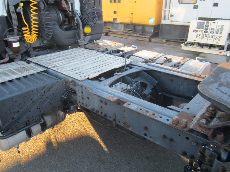 Tractor unit Renault Premium 450 DXI: picture 6