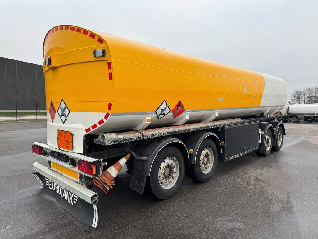 Eurotank 4 axle ET-31-5 ADR 31100 L 5 kammer - Tank trailer: picture 3 Eurotank 4 axle ET-31-5 ADR 31100 L 5 kammer - Tank trailer: picture 3