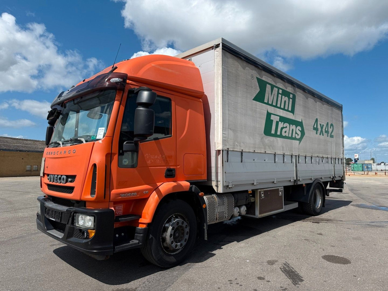 Iveco EuroCargo 180 E28 Euro 6 Freight Iveco EuroCargo 180 E28 Euro 6 Freight / Pritsche - Curtainsider truck: picture 1 Iveco EuroCargo 180 E28 Euro 6 Freight Iveco EuroCargo 180 E28 Euro 6 Freight / Pritsche - Curtainsider truck: picture 1