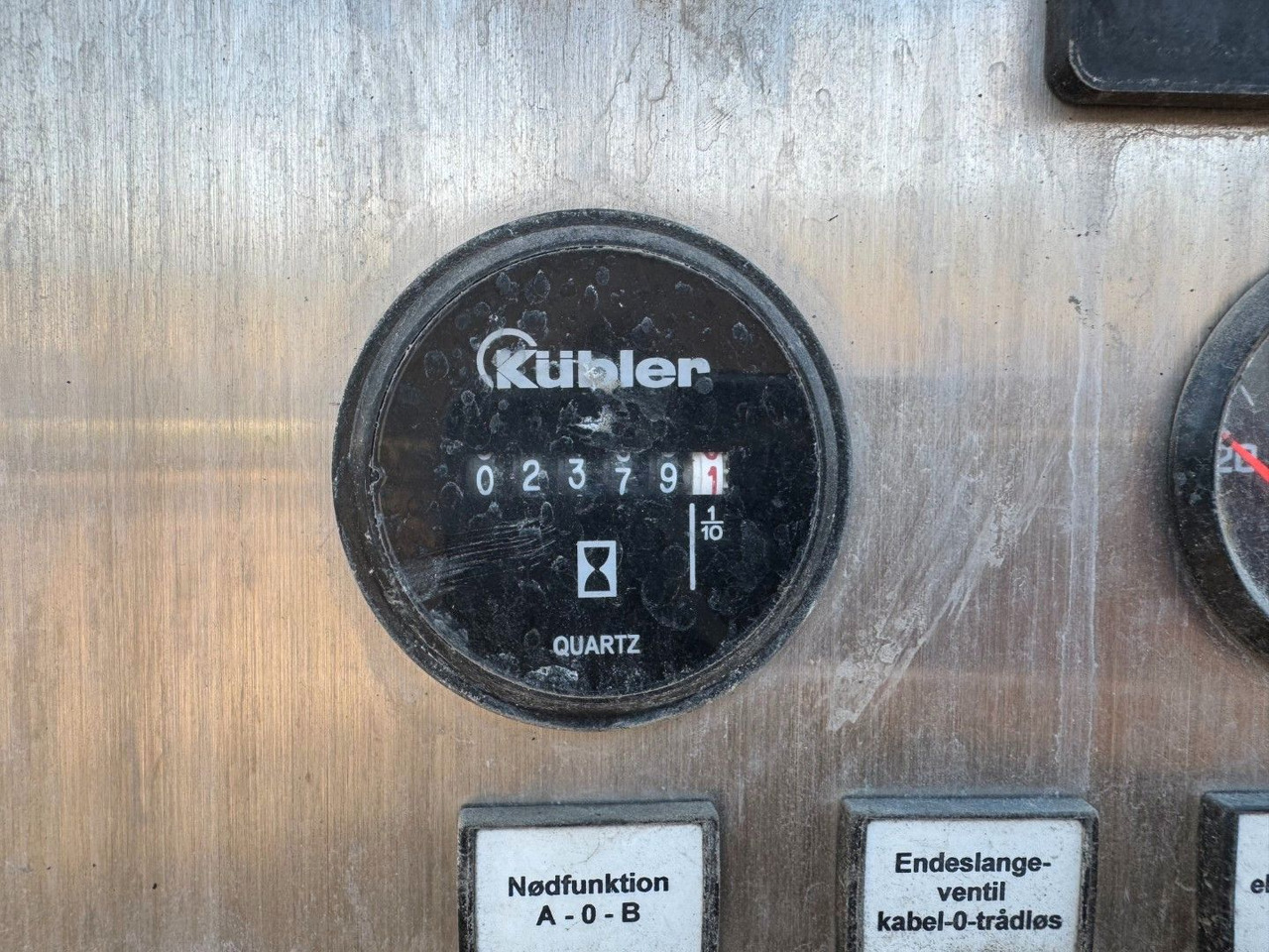 Concrete pump truck Scania P410 6x4 Liebherr THP 140 H 24 M4XH Concretepump: picture 19 Concrete pump truck Scania P410 6x4 Liebherr THP 140 H 24 M4XH Concretepump: picture 19