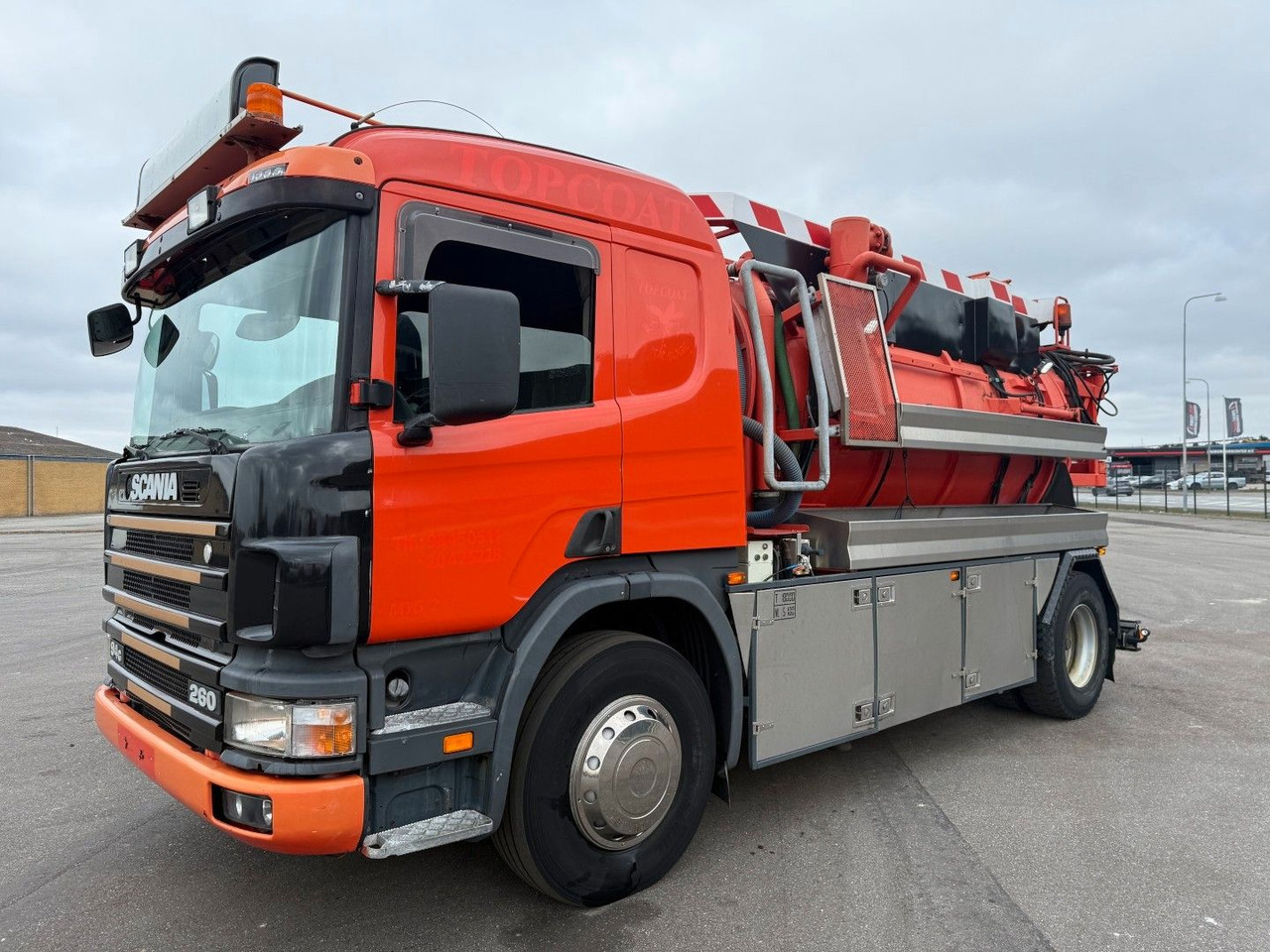 Scania P94/260 4x2 NZ SLS590 Kombi 8.400 l. - Vacuum truck: picture 1 Scania P94/260 4x2 NZ SLS590 Kombi 8.400 l. - Vacuum truck: picture 1