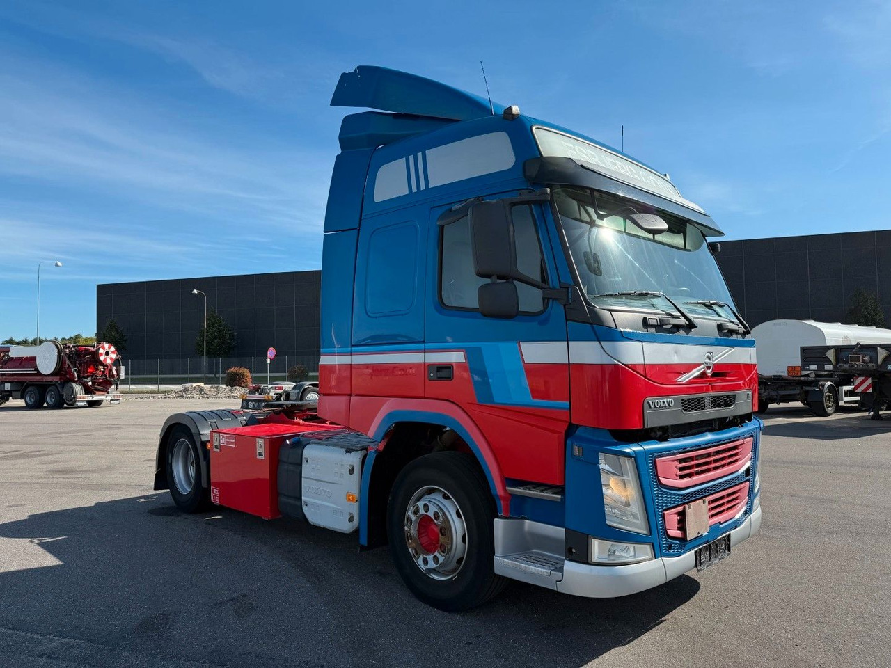 Volvo FM 410 4x2 Globetrotter Euro 6 - Tractor unit: picture 2 Volvo FM 410 4x2 Globetrotter Euro 6 - Tractor unit: picture 2