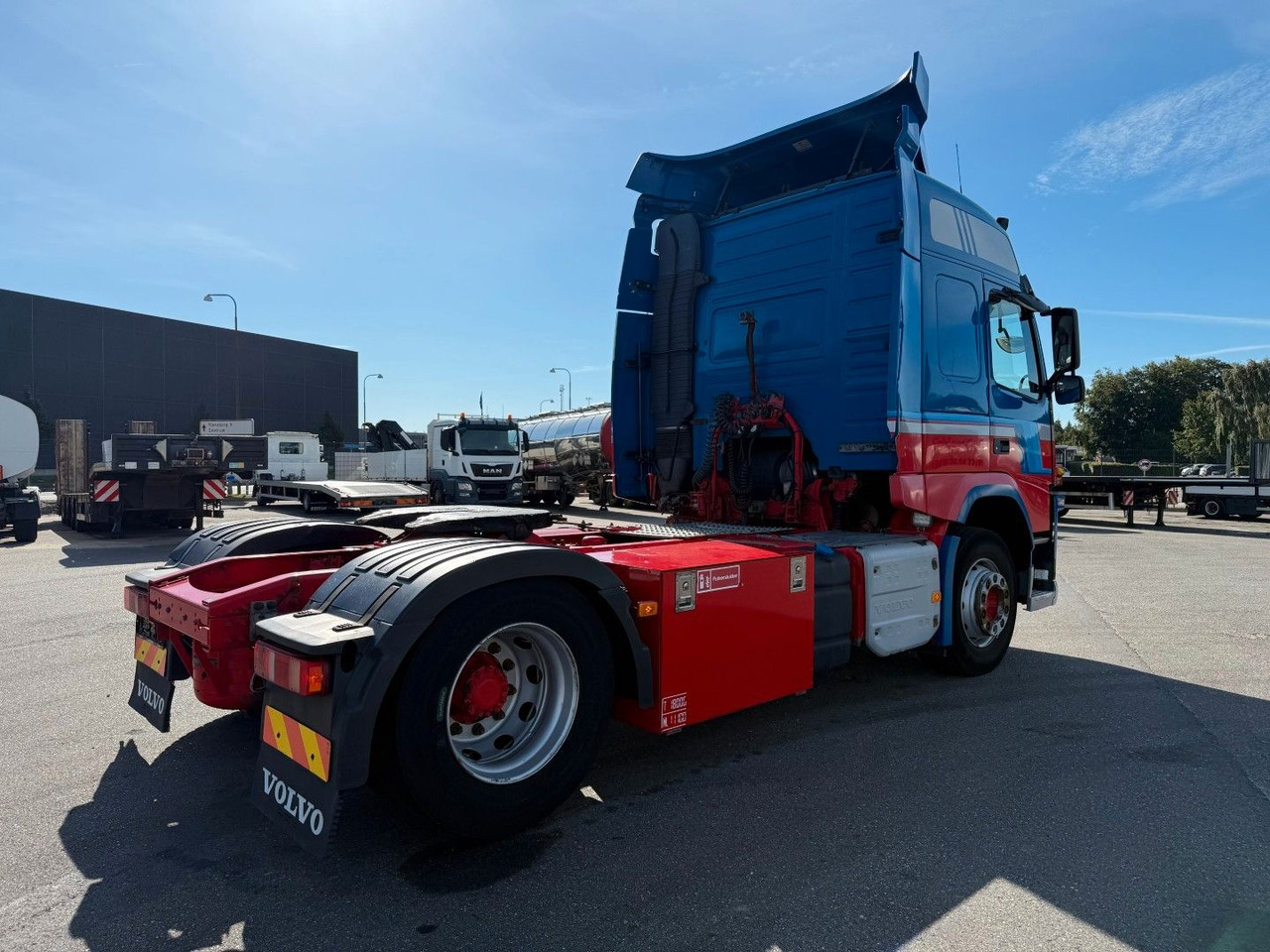 Volvo FM 410 4x2 Globetrotter Euro 6 - Tractor unit: picture 3 Volvo FM 410 4x2 Globetrotter Euro 6 - Tractor unit: picture 3