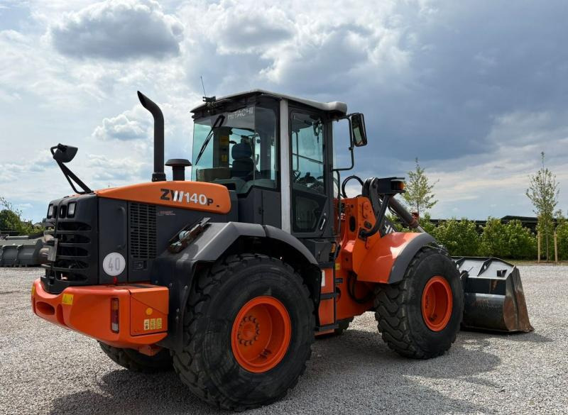 Hitachi ZW140 - Wheel loader: picture 4 Hitachi ZW140 - Wheel loader: picture 4