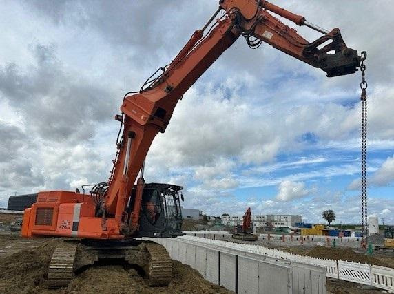 Hitachi ZX470 LCH-3 - Demolition excavator: picture 3 Hitachi ZX470 LCH-3 - Demolition excavator: picture 3