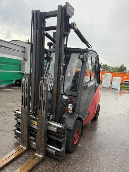 Linde H35D - Diesel forklift: picture 3 Linde H35D - Diesel forklift: picture 3