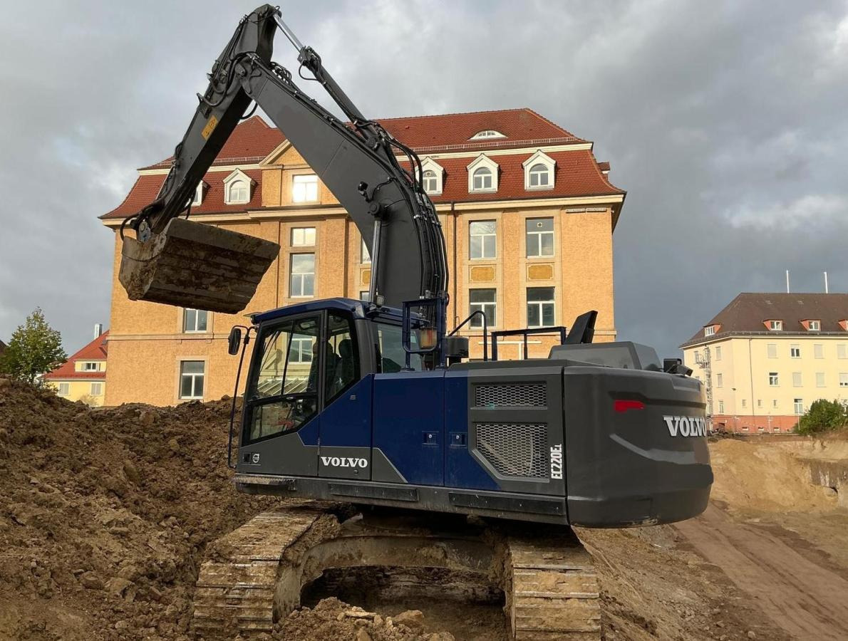 Volvo EC220EL - Crawler excavator: picture 4 Volvo EC220EL - Crawler excavator: picture 4