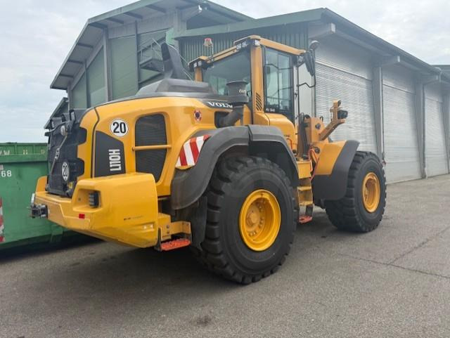 Volvo L110H - Wheel loader: picture 2 Volvo L110H - Wheel loader: picture 2