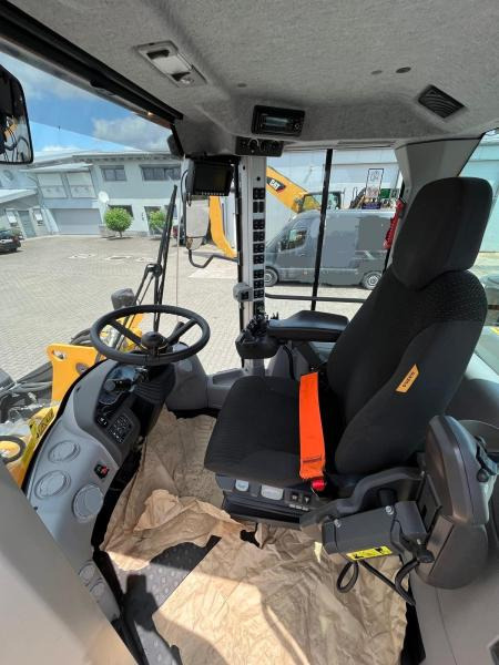 Volvo L110H - Wheel loader: picture 5 Volvo L110H - Wheel loader: picture 5