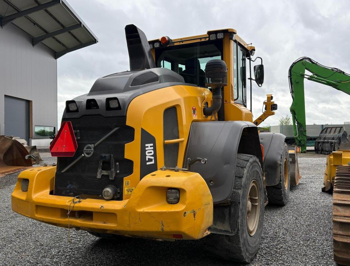 Volvo L70H - Wheel loader: picture 4 Volvo L70H - Wheel loader: picture 4